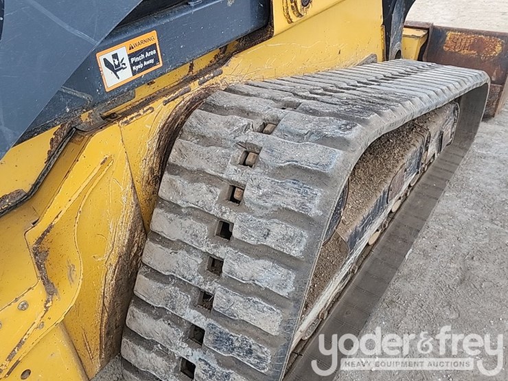 2018-deere-333g-image-14