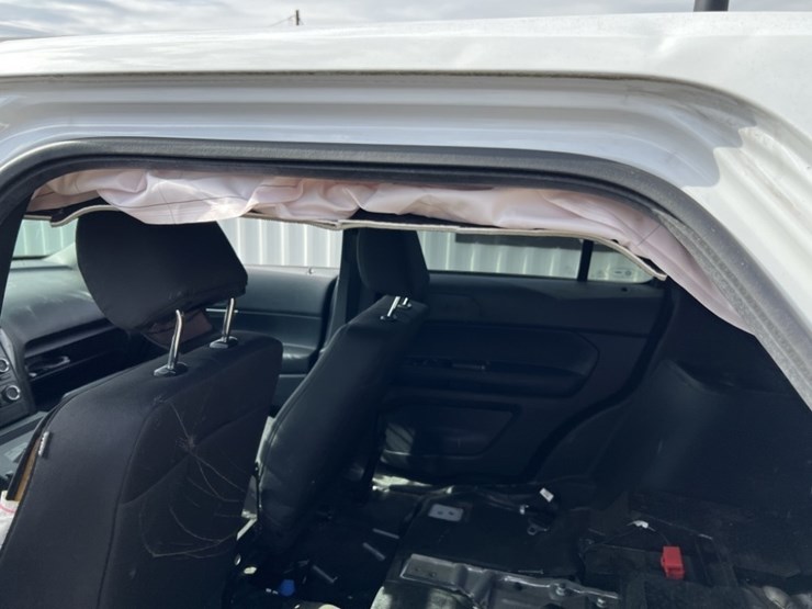 2017-ford-explorer-image-31