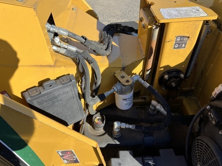 2014-vermeer-bc700xl-image-16