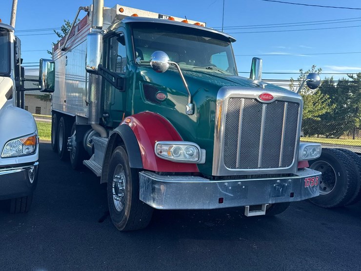 2016-peterbilt-567-image-1
