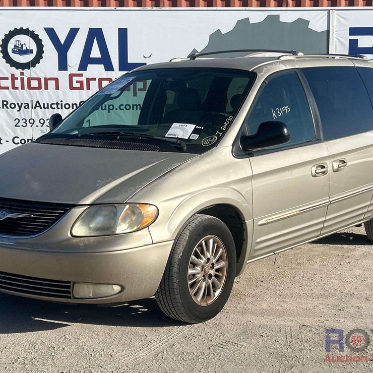 2003Chrysler Town &amp; Country Van