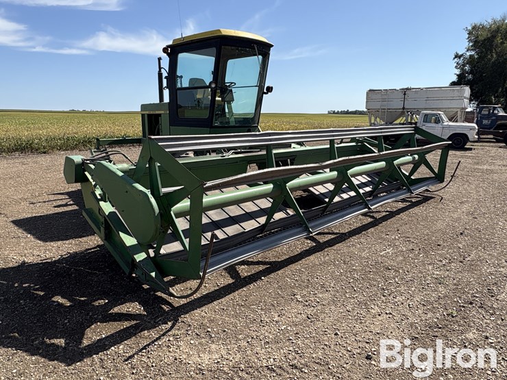 1981-john-deere-2420-image-3