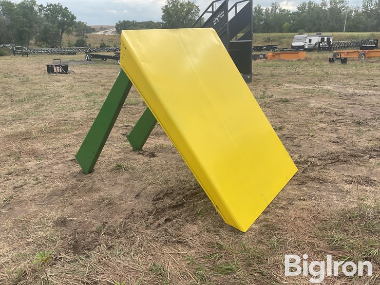 john-deere-10-image-7