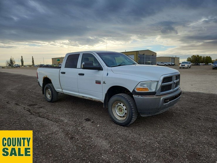 2010-dodge-ram-2500-image-2