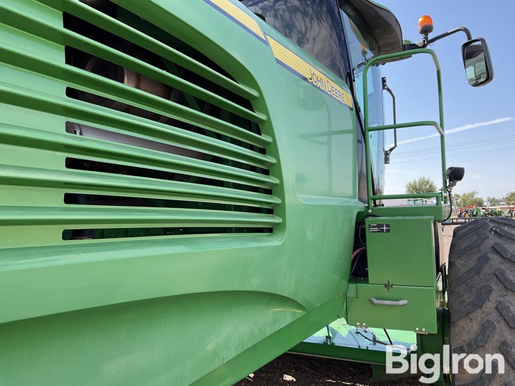 2016-john-deere-w235-image-17