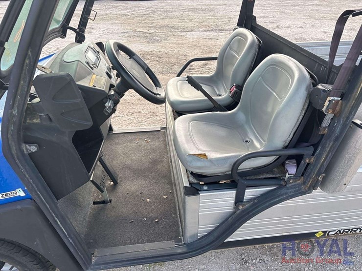 club-car-carryall-710-electric-utility-cart-image-5