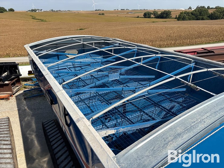 2024-kinze-1421-grain-cart-image-16