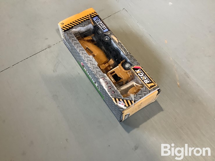 ao-hai-3825-remote-mixer-truck-toy-image-3