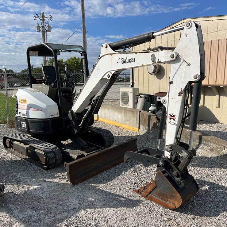 2012 BOBCAT E35