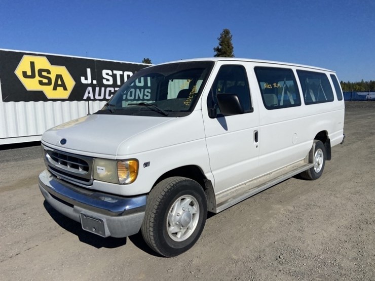 2001-ford-e350-image-1