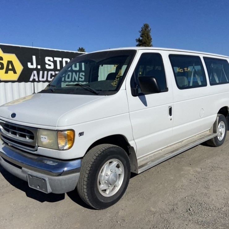 2001 FORD E350