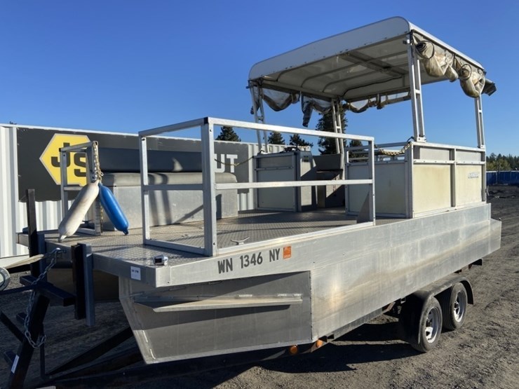 2008-metalite-chinook-pontoon-boat-image-1