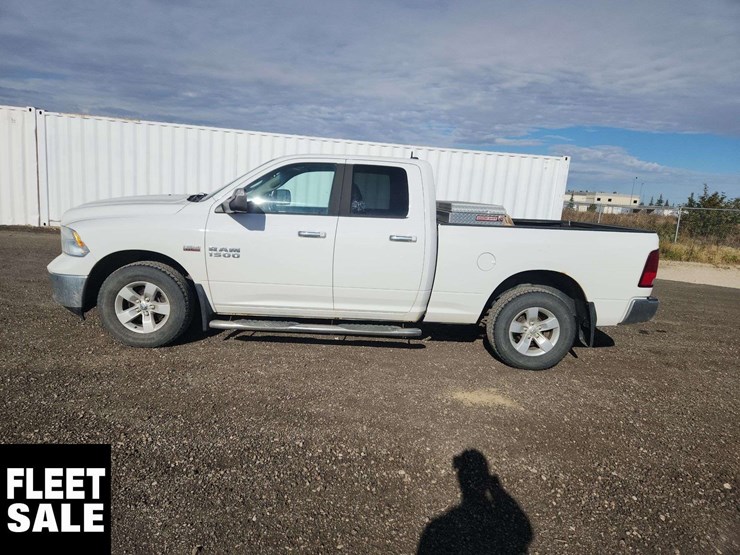 2014-ram-1500-slt-image-19