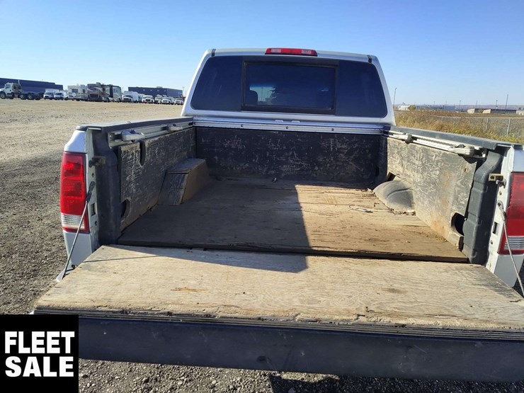 2015-nissan-titan-image-22