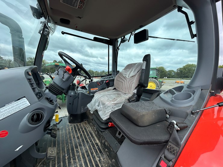 2024-kubota-m6-111-image-16