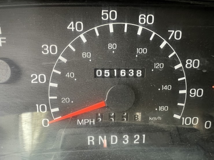 2000-ford-f650-image-28