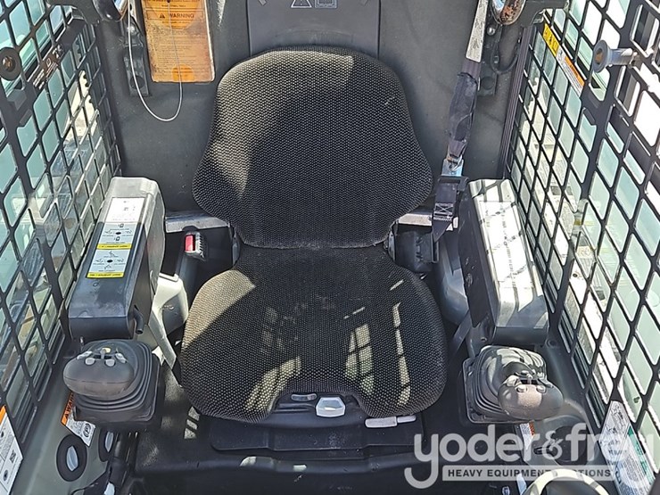 2019-bobcat-t870-image-25