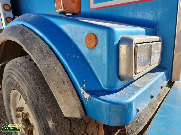 2001-western-star-4900-image-40