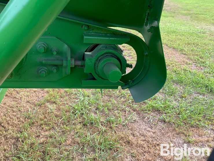 john-deere-212-image-10