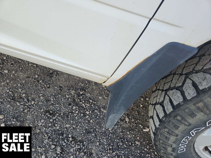 2012-ram-1500-slt-image-32