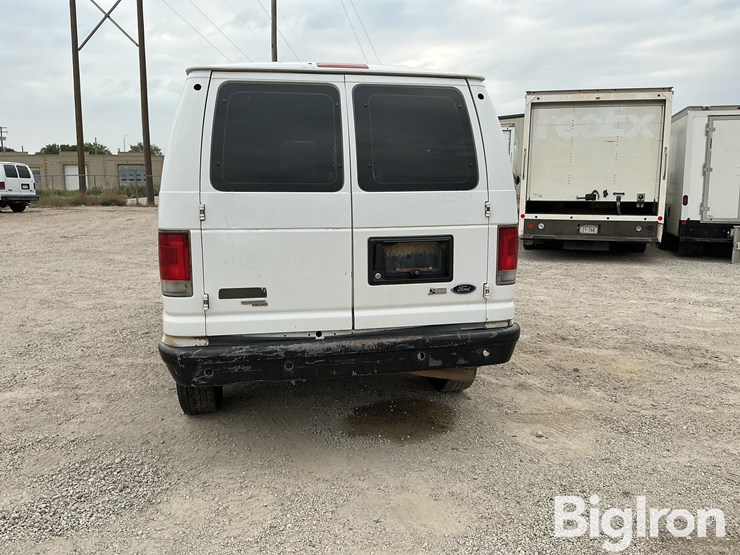 2014-ford-e250-image-6