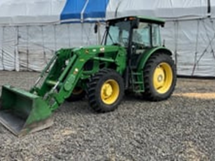 2011-john-deere-6115d-image-96