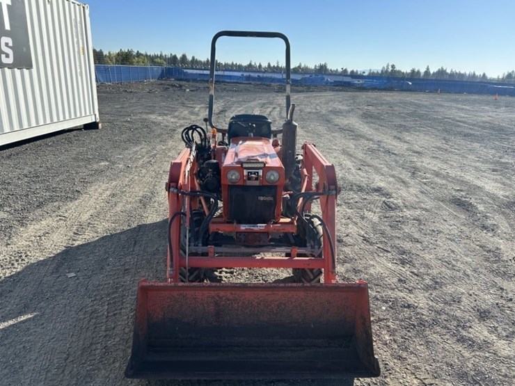 kubota-b7100-image-8
