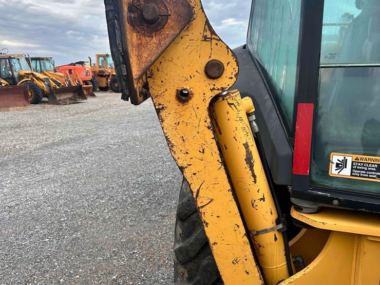 2003-deere-310sg-image-21