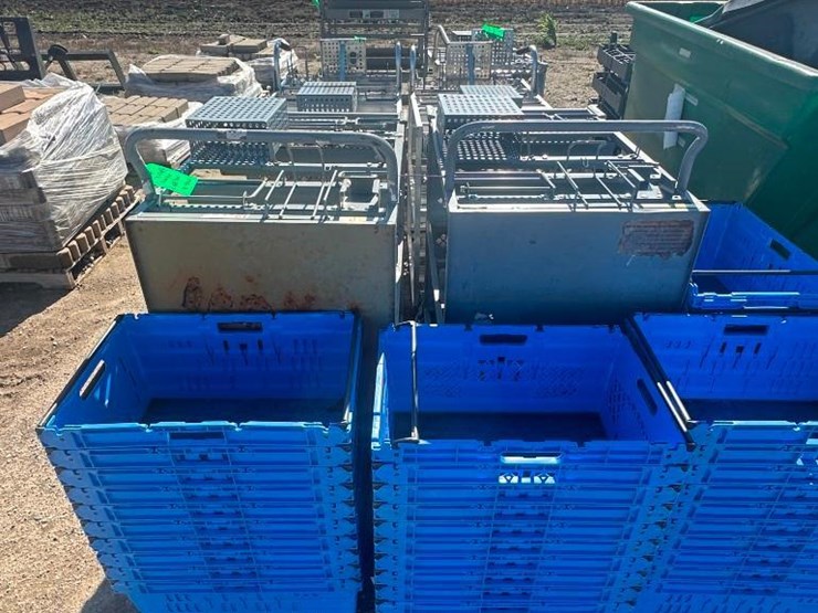 rolling-racks-and-containers-image-3