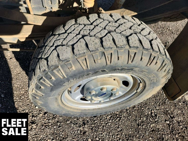 2014-ford-f350-image-30