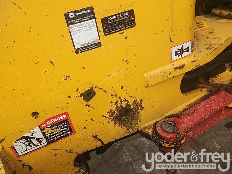 2016-deere-304k-image-22