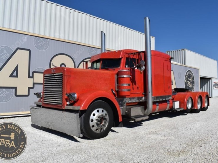 1990-peterbilt-379-image-11