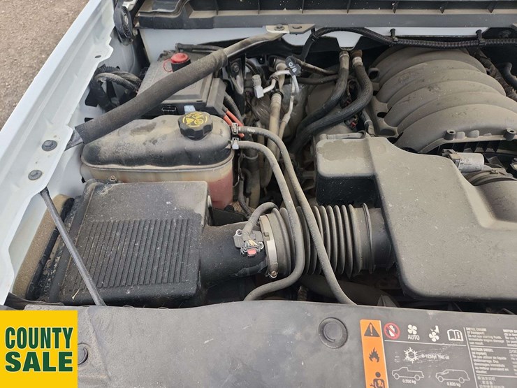 2019-chevrolet-silverado-1500-image-25
