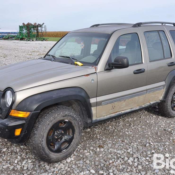 2005 JEEP LIBERTY