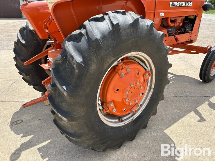 1960-allis-chalmers-d17-image-14