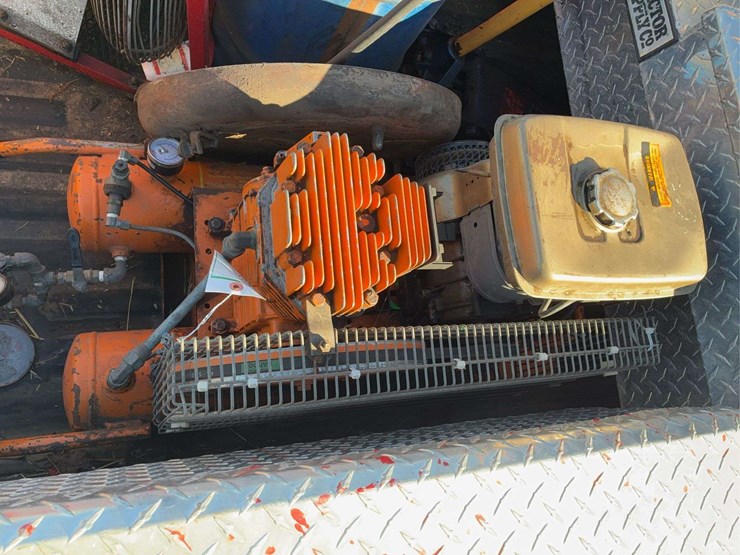 gas-powered-air-compressor-and-gas-powered-vent-fan-leaks-gas-image-1