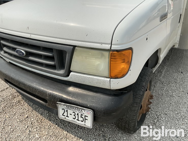 ford-e350-image-11