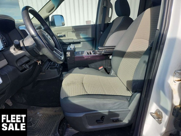 2012-ram-1500-slt-image-15
