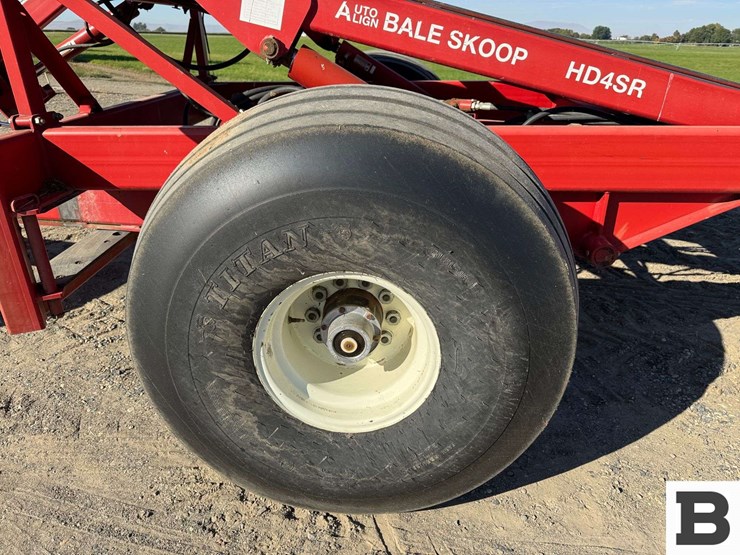 morris-pro-ag-bale-stacker-image-24
