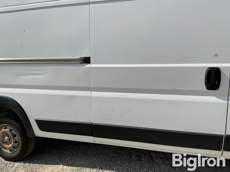 2021-dodge-3500-image-10