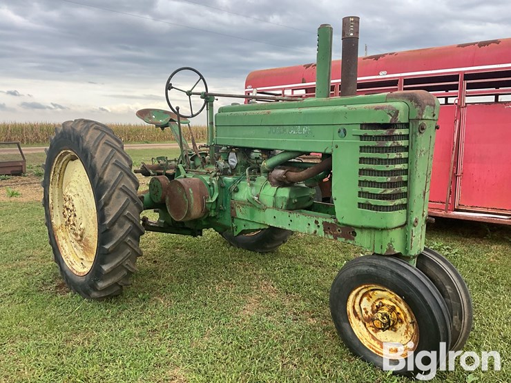 1941-john-deere-model-a-image-3