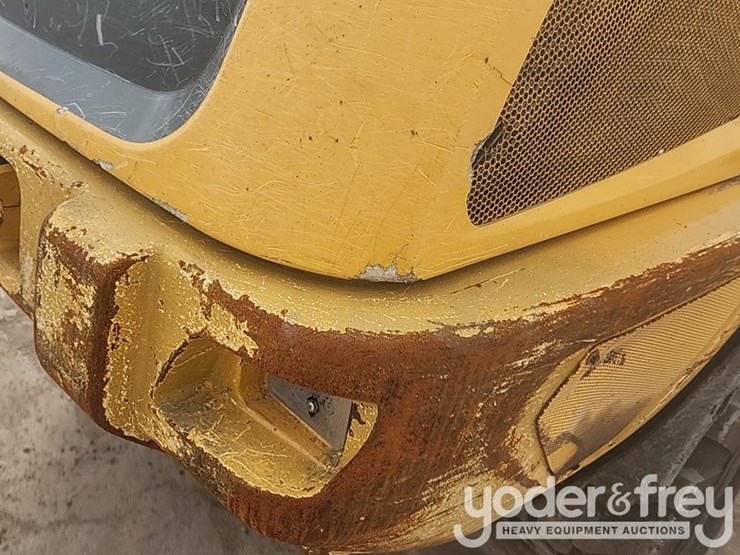 2016-deere-304k-image-19