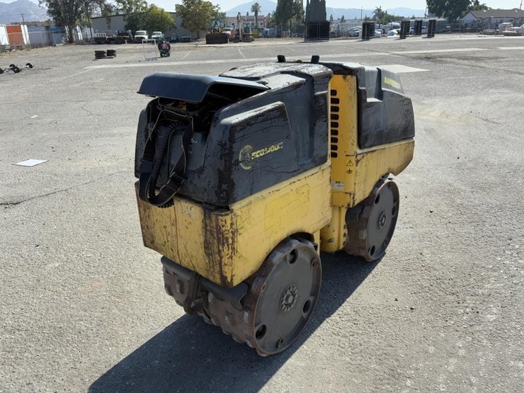 2012-bomag-bmp8500-image-3