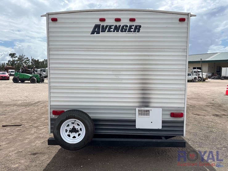 2013-forest-river-avenger-rv-image-14