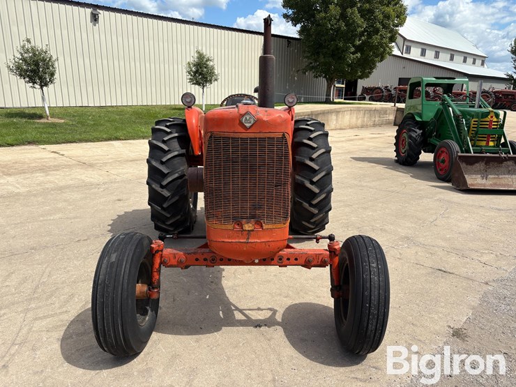 1963-allis-chalmers-d17-image-2
