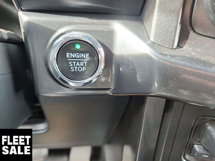 2022-ford-f150-xlt-image-12