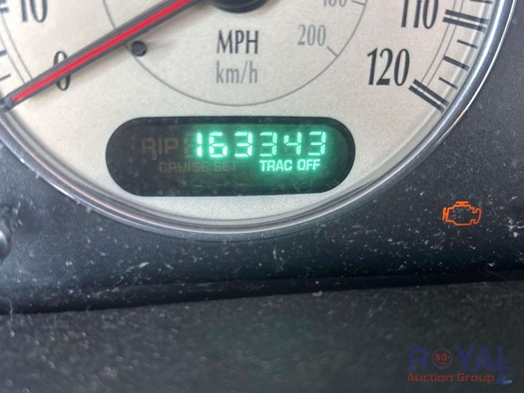 2003chrysler-town-&amp;-country-van-image-10