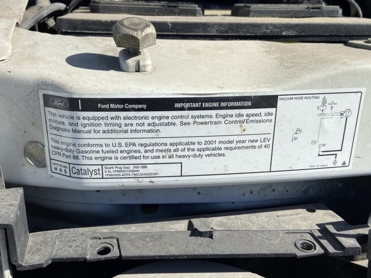 2001-ford-e350-image-35
