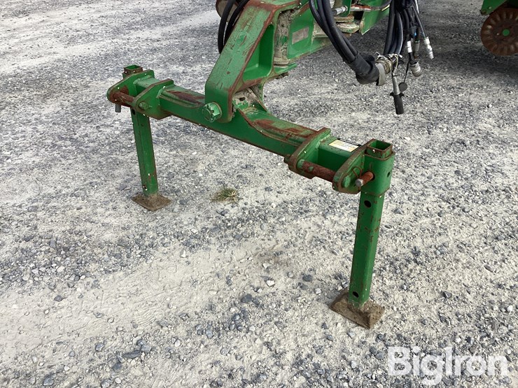 2011-john-deere-1770nt-image-9