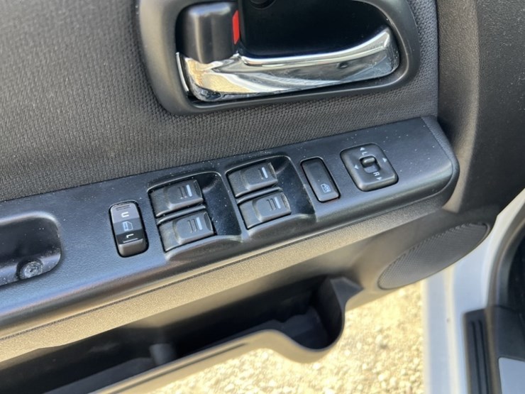2008-chevrolet-colorado-image-25